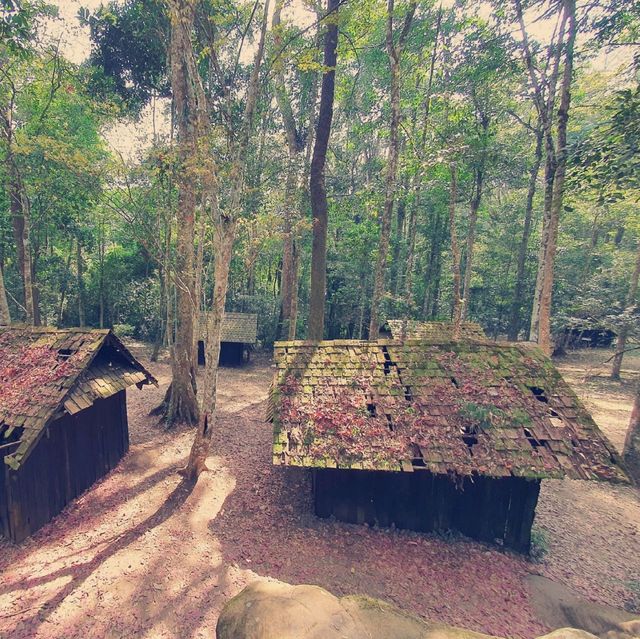 โรงเรียนการเมืองการทหาร