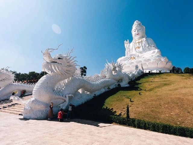 สักการะ เจ้าแม่กวนอิมองค์ใหญ่ที่สุดในไทย