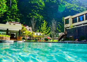 Gurgou น้ำพุร้อน Mountain Villa น้ำพุร้อน