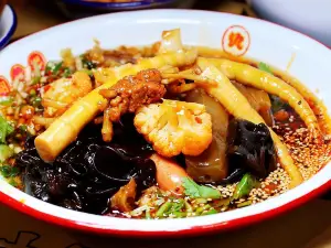 眼镜热串串