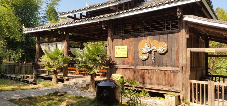 盛龙生态风情园