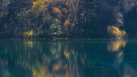 Hessian Lake