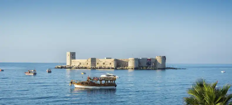 โรงแรมในเมร์ซีน