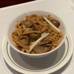 YI LONG COURT ảnh của người dùng