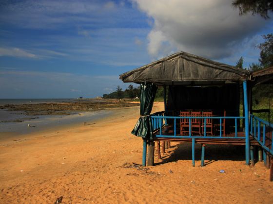 Moon Bay, Port of Fangcheng