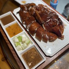 凤阁楼果木烧鹅(陈山店) User Photo