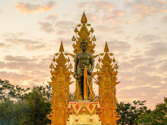 King Mangrai Monument