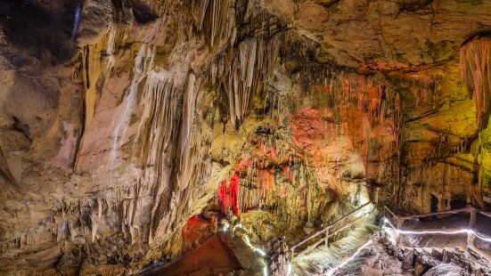 Tianxing Cave Scenic Area