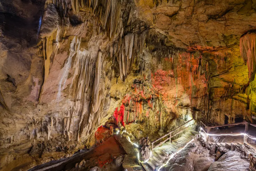 Tianxing Cave Scenic Area