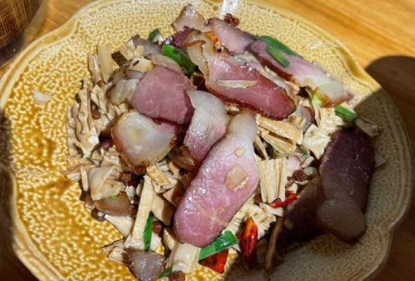 荔波优食尚客栈