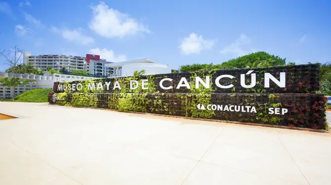 Museo Maya de Cancun