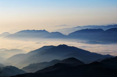 Sea of Clouds Sightseeing in Xiangyang
