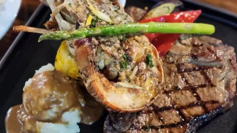 Plumeria Steakhouse in サイパン