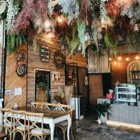 คาเฟ่บรรยากาศ​ธรรมชาติ​