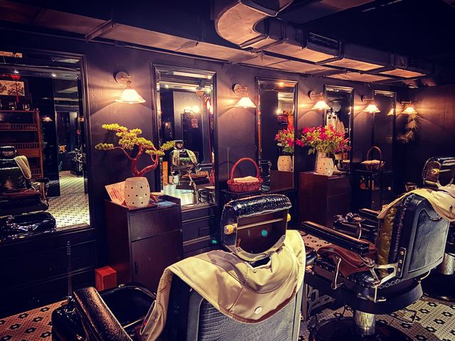 似茶館又似Salon嘅中式懷舊復古風按摩店
