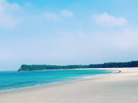 Beach, blue sky, clear waters