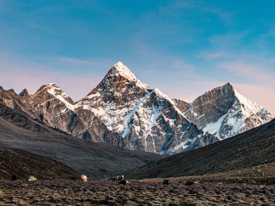 Xixiabangma Peak