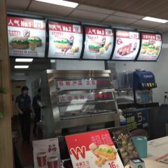 华莱士·全鸡汉堡(河北鸡泽店) User Photo