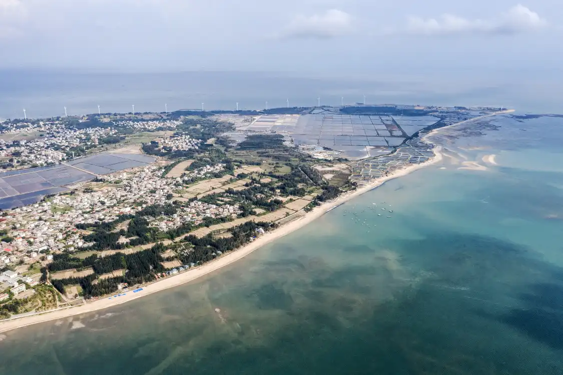Hotels near Xuwen Coral Reef Nature Reserve