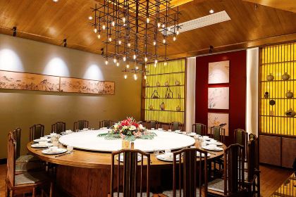 春江家宴(海沙路店)