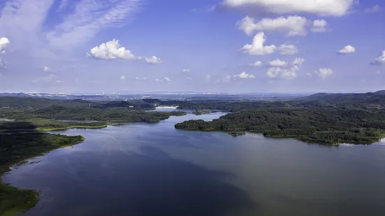 碧雲湖