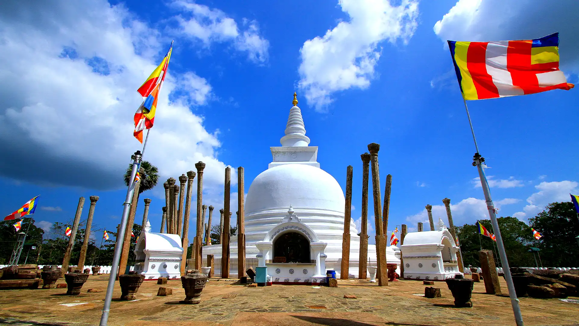 Các khách sạn gần Thuparama Dagoba