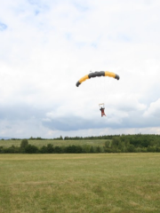 Skydiving Prague高空跳伞体验