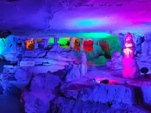 Hongyanling Natural Scenic Area