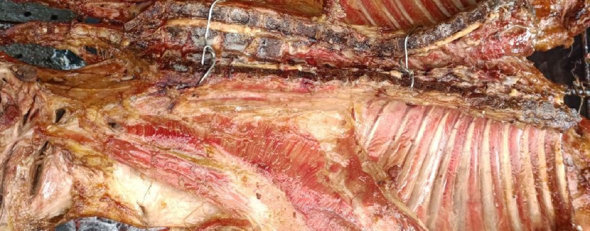 鑫鑫饭店烤全羊