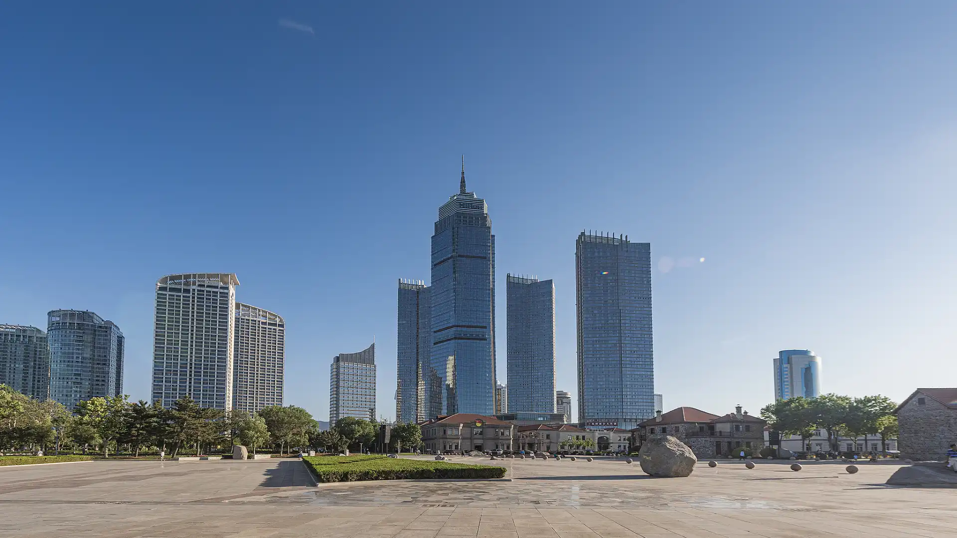 Hotels near Binhai Square