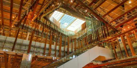 富山市玻璃美術館