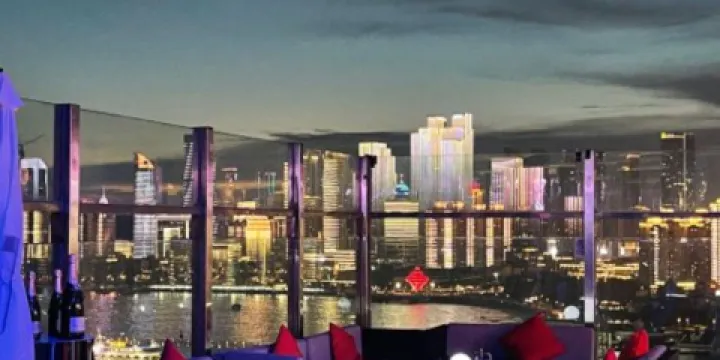 青島海爾洲際酒店·VENU+海景酒廊