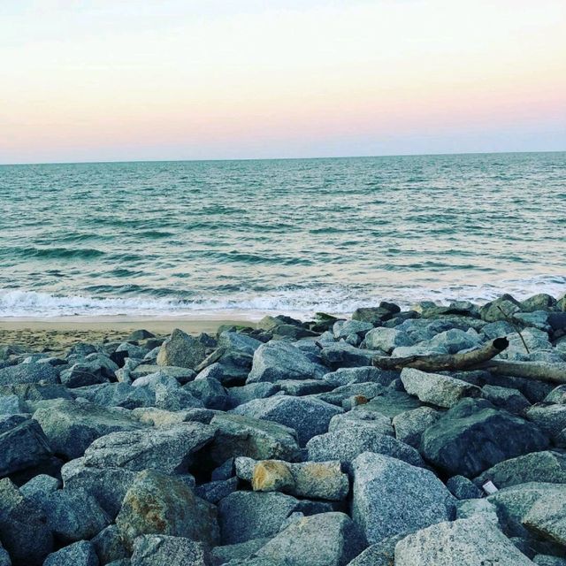 Pantai Cahaya Bulan
