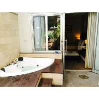 Golden Flower Hotel