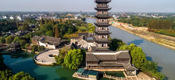 Hotels near Xianghai Buddhist Temple