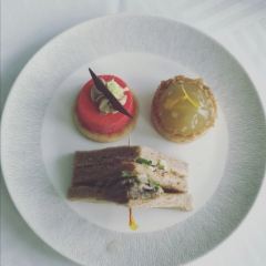 LUTECE French Revolving Restaurant 여행 사진