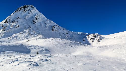 白馬雪山