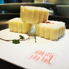 He's House User Photo