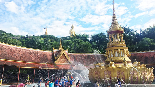 Buddha Bathing Square