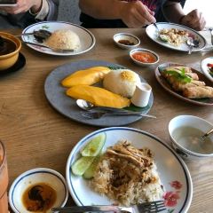 Go-Ang Chicken Rice Pratunam User Photo