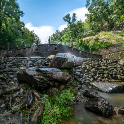 โรงแรมใกล้สถานีรถไฟสายตะวันออก Lianyungang