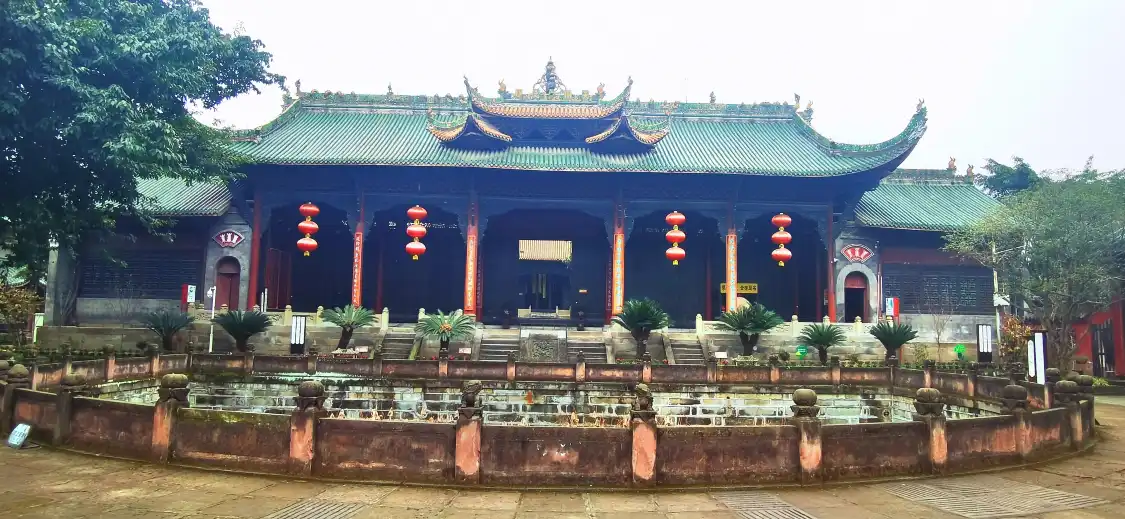 Hotels near Qianwei Confucian Temple