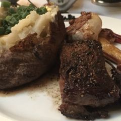 Metropolitan Grill 여행 사진