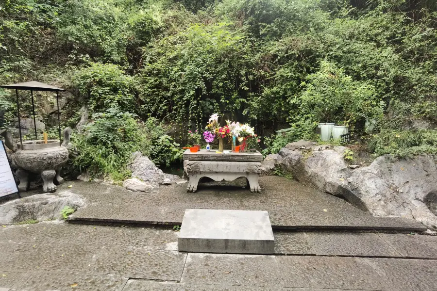 Stone Carving of Bodhisattva Guanyin