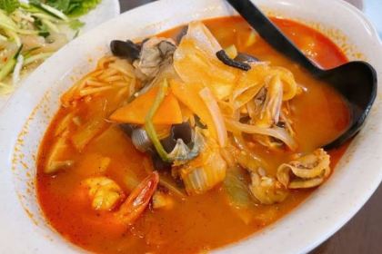 Taibeixiaocheng (caifuguangchang)