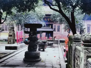 Gaoming Temple (qianniangucha)