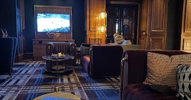 Allē Lounge on 66