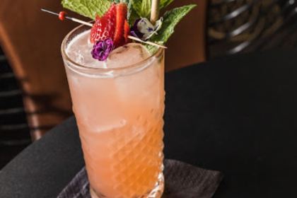 Moo Moo The Wine Bar and Grill