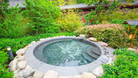 Mengshan Kanggu Hot Spring