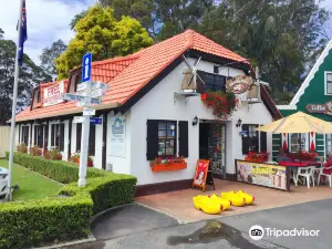 The Clog Barn Tourist Attraction & Caravan Park